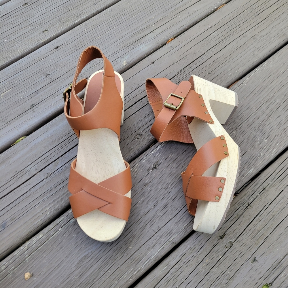 LOFT Y2K Criss Cross Whiskey Brown Leather Wooden Heeled Platform Clog Sandals 8 - Picture 7 of 8